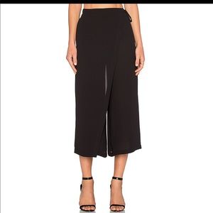 NWT Bailey 44 Fernando Wrap Pants